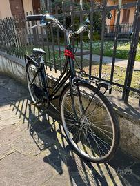 Bici da donna modello Olanda