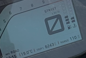 moto ktm duke 790  (2023)