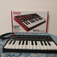 Tastiera midi Akai MPK mini