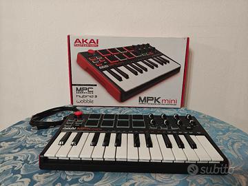 Tastiera midi Akai MPK mini