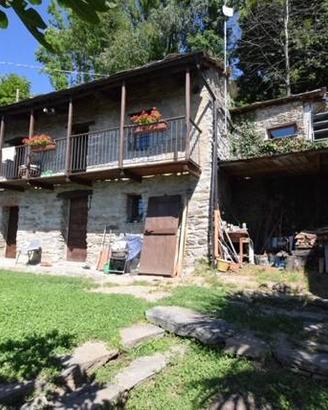 Rustico / Casale di 850 m² con 3 locali a Prarosti