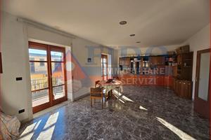 Soluzione di 160 mq luminosa