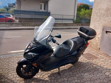 scooter Forza 250