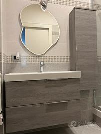 Mobile bagno con specchiera