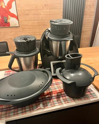 Bimby tm6 + secondo boccale + affettatutto