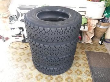 gomme 215 56 16 C good year