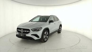 MERCEDES-BENZ GLA 200 d automatic