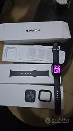 Apple Watch SE (gen 2) 44mm e Galaxy Watch 6 40mm