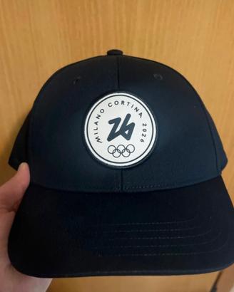 Cappellino milano cortina 2026