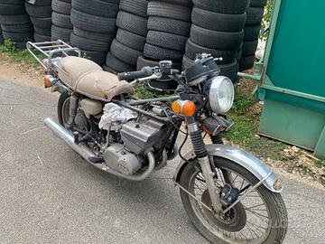 Suzuki 380 gt