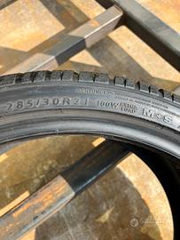 Gomme auto