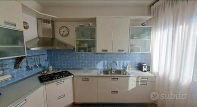 Cucina completa buono stato