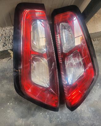 Fanali fiat grande punto evo