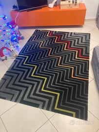 Tappeto e cuscini vari