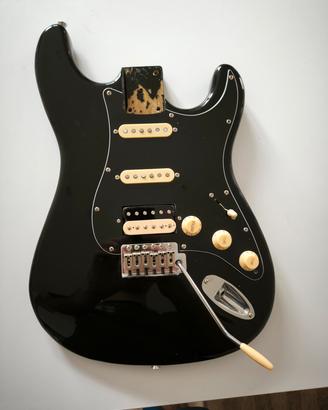 Body Stratocaster HSS