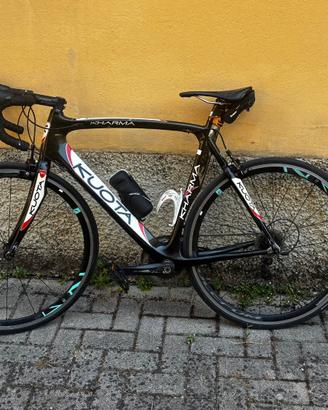 Kuota Kharma in Carbonio