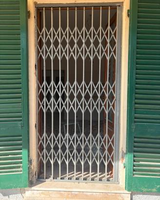 Inferriata scorrevole per porta-finestra