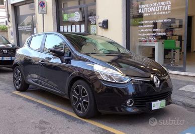 RENAULT Clio 1.2 75CV 5 porte Live