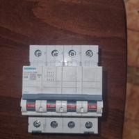 Siemens 5SL6425-7BB Magnetotermico 