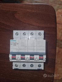 Siemens 5SL6425-7BB Magnetotermico 