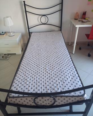 Letto in ferro battuto singolo