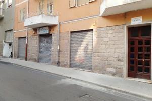 Locale commerciale al centro