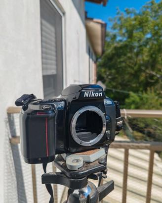 Nikon F601
