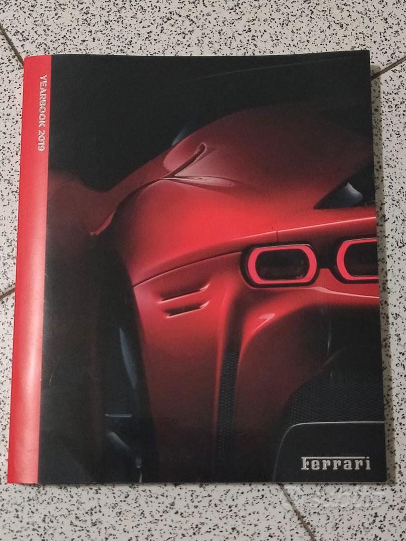 Libro FERRARI YEARBOOK 2019 con inserto - Libri e Riviste In