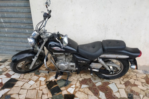 Suzuki Marauder 250