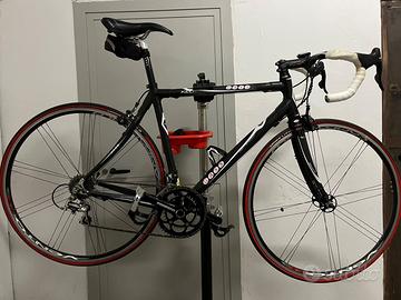 Bici da corsa in carbonio