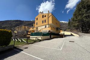 2 LOCALI A ROCCA DI CAMBIO