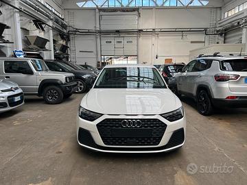 Audi A1 SPB 30 TFSI S tronic SOLO 19000KM