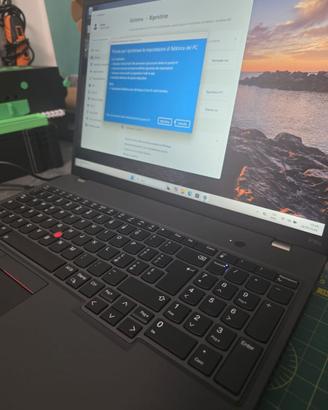 Lenovo ThinkPad P16s Gen 2 AMD