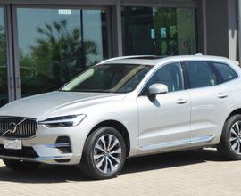 VOLVO XC60 B4 (d) AWD automatico Plus Bright