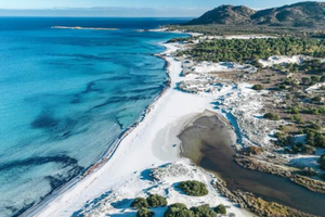 Capo Comino indipendente 700mt spiaggia