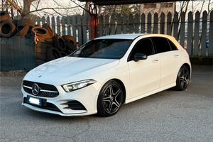 Mercedes-Benz A180d Premium AMG Night Edition
