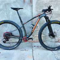 Leonardi factory front 29 carbonio sram
