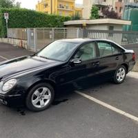 Mercedes - Benz Classe E 200 Kompressor W211