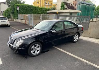 Mercedes - Benz Classe E 200 Kompressor W211