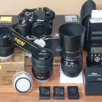 Nikon D3200 reflex con accessori