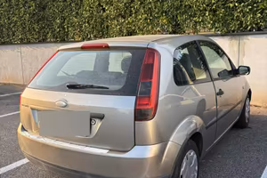 Ford Fiesta 1.2 Benzina - Neopatentati