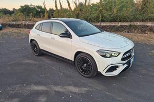 GLA 200d PREMIUM AMG KM0