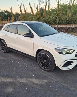 GLA 200d PREMIUM AMG KM0