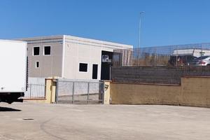 Capannone 100 mq con possibilità di cella frigo