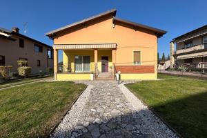 VILLA SINGOLA A CORTE FRANCA