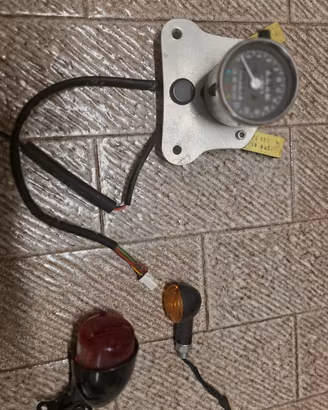 Accessori ricambi cafè racer