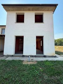 Villa di 120 m² con 5 locali e box auto doppio a B