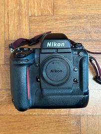 NIKON F5 SOLO CORPO