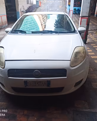 Fiat Grande Punto 1.3 MJT 75 CV 5 porte Dynamic