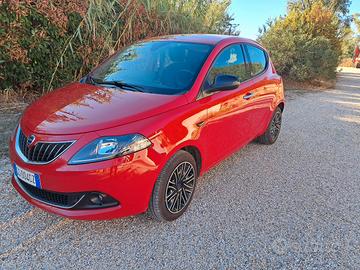 lancia Ypsilon ibrid 